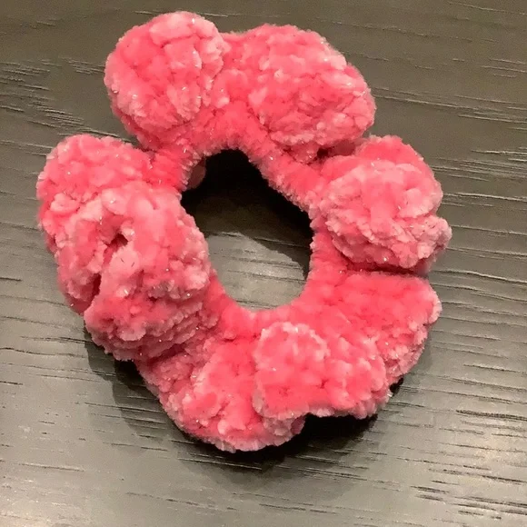 Available Scrunchie colors! Juicy Couture Velvet Yarn Scrunchies Price For 1 - Picture 2 of 7